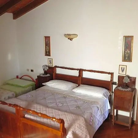 Bed & Breakfast Simona 3*