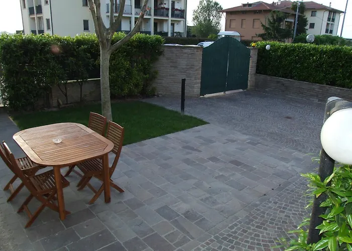 Simona Bed & Breakfast 3*